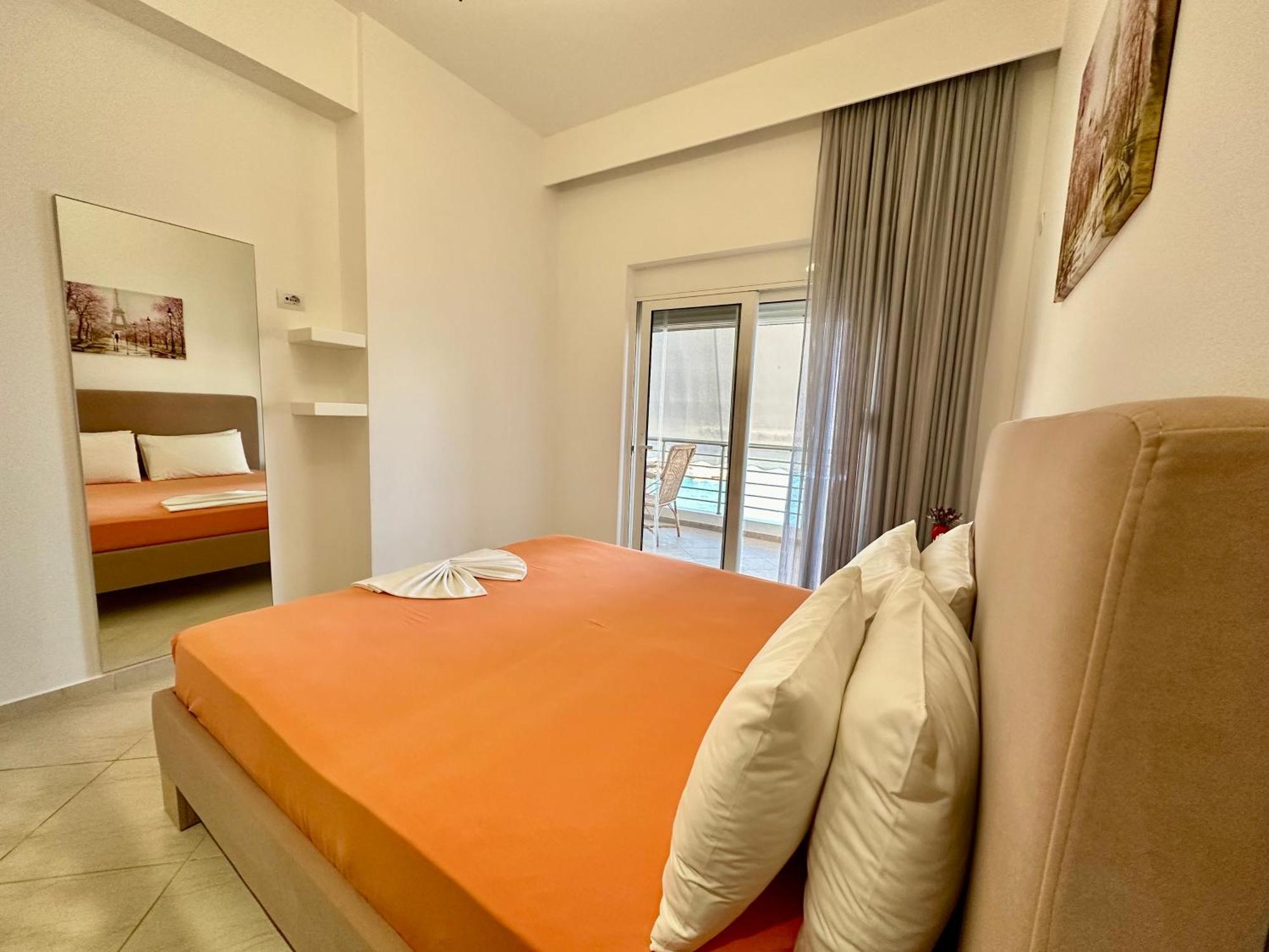 Aqua Apartments Seaview Саранда Экстерьер фото