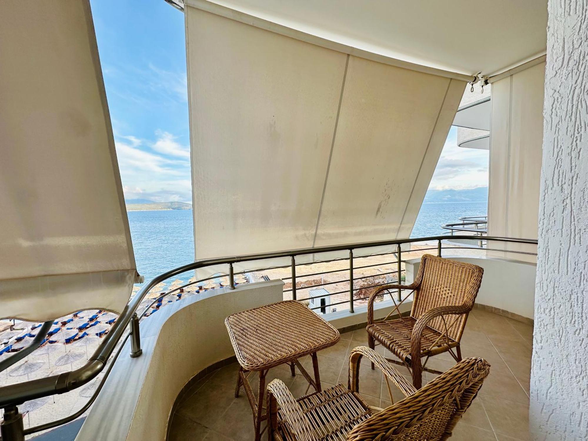 Aqua Apartments Seaview Саранда Экстерьер фото